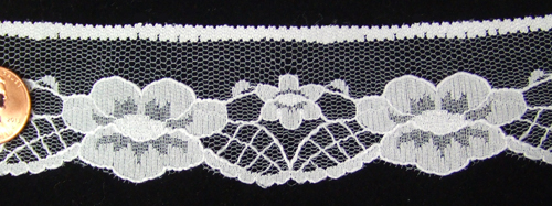 L004, White SCALLOPED Rose EMBROIDERED LACE